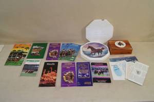 lot 79 image: Horse Plate, Vintage Racing Programs - Canterbury Downs