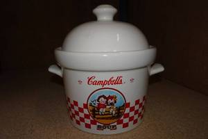 lot 84 image: Campbells Soup Cookie Jar