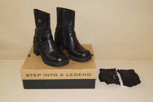 Harley Davidson Ladies Boots and Riding Gloves