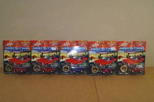 5 Johnny Lightning Cruisin the Strip Muscle Cars