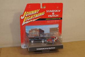 Johhny Lightning Starsky & Hutch Car and Figure Set