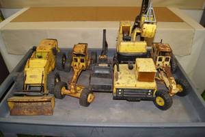 5 Tonka Pressed Steel Construction Toys