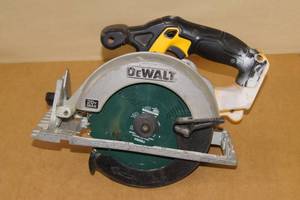 DeWalt DCS391 6-12 20V Cordless Circular Saw