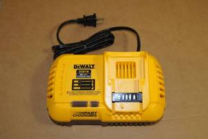 DeWalt DCB118 20V Lithium Ion Battery Charger