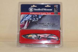Smith & Wesson Folding Pocket Knife