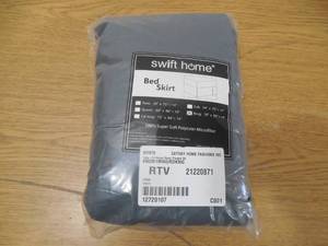 lot 18 image: Easy-Fit Home Basic Pleated Bed Skirt Dust Ruffle - King