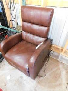 lot 83 image: Brown Power recliner
