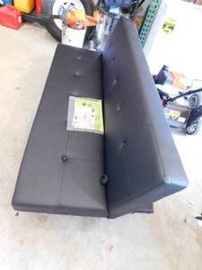 lot 117 image: DHP Nola Futon