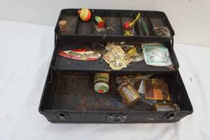 Vintage tackle box, tackle