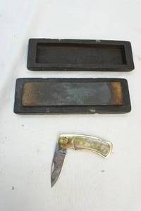Sharpening stone, pocket knife