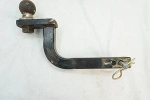 Drop hitch, hitch