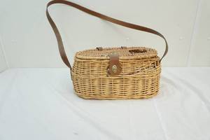 Fishing basket
