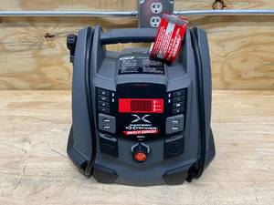SCHUMACHER Battery Extender 12-Volt 1,200 Amp Battery Jump Starter