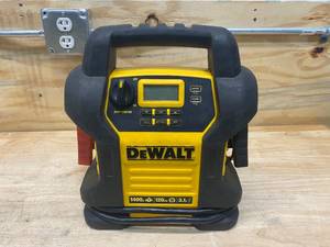 DEWALT 1400 Peak Amp Portable Car Jump Starter with Digital Compressor