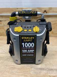 STANLEY 1000 Peak Amp Jump Starter with 12-Volt DC Outlet and USB Power