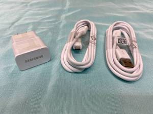 SAMSUNG Phone Charger Pack