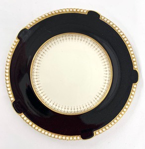 lot 23 image: Fondeville Fine China Consomme Bowls & Saucers