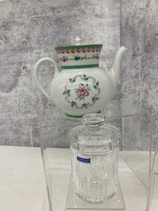lot 63 image: Waterford Bowls & Haviland Limoges Teapot