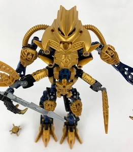 lot 87 image: Four Vintage Lego Bionicles including (8734) Brutaka, (8756) Sidorek Warrior, and Phantoka Set (8945) plus (8685)