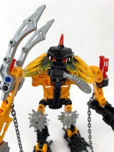 lot 96 image: Vintage Lego Bionicle (8912) Mahri Toa Hewkii