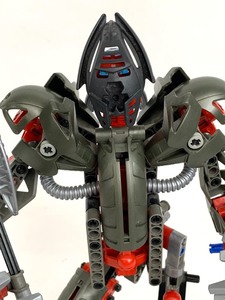 lot 100 image: Vintage Lego Bionicle (8593) Matuka from 2003