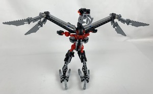 lot 102 image: Vintage Lego Bionicle Set (8621) Turaga Dume and Nivawk