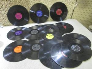 lot 25 image: (F-3) Vintage 10 Records...