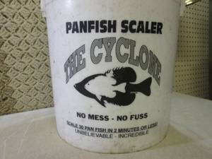 lot 39 image: (F-2) The Cyclone Panfish Scaler...