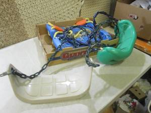 lot 82 image: (RM1) Lot of 4 Swings with ChainsR...