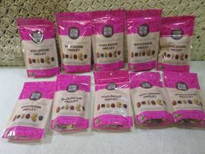 lot 114 image: (C-1) 10 Bags of Wholesome Medley M...