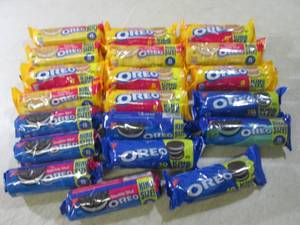lot 123 image: (C-3) Assorted Packs of Oreo Cookie...