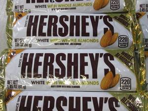 lot 135 image: (B-1) 20 Hersheys with Almonds Cand...