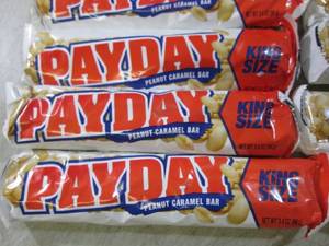 lot 142 image: (B-1) 12 King Size Pay Day Candy Ba...
