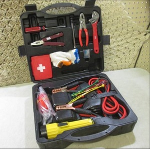 lot 165 image: (RM1) Automobile Emergency Tool Kit...