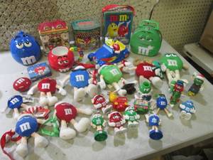 lot 166 image: (RM5) Assortment of M&M Collectable...
