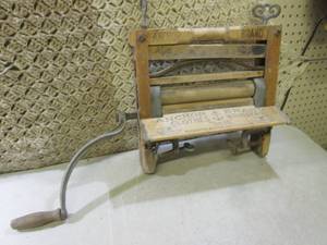 lot 206 image: (RMC) Vintage Anchor Brand Clothes ...