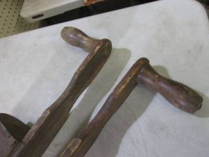 lot 224 image: (RMDR) Vintage Wood Acme Hand Plant...