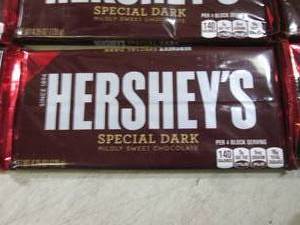 lot 234 image: (B-3) 12 XL Hersheys Special Dark C...
