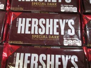 lot 235 image: (B-3) 12 XL Hersheys Special Dark C...