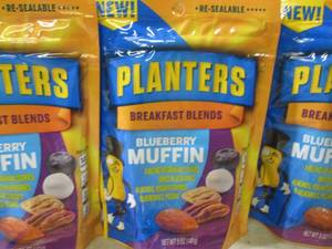 lot 265 image: (B-3) 6 Bags Planters Breakfast Ble...
