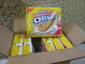 lot 284 image: (B-1) Case of 6 Packs of Golden Dou...
