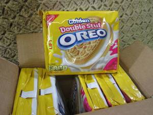 lot 285 image: (B-2) Case of 6 Packs of Golden Dou...