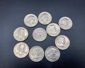 lot 49 image: Susan B Anthony Dollar Coins (10)