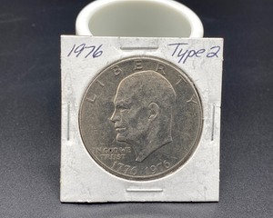 lot 35 image: 1976 Eisenhower Silver Dollar