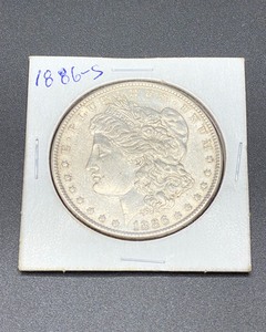 lot 3 image: 1886 $1 Silver Morgan