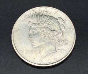 lot 5 image: 1922 Peace Silver Dollar