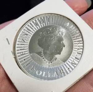lot 31 image: 2021 AUSTRALIA $1 KANGAROO 1 TROY OZ .9999 FINE SILVER