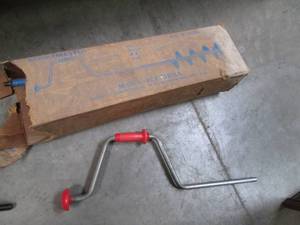 lot 13 image: Vintage Strikemaster hand Auger Th...