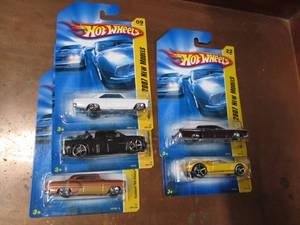 lot 24 image: Set of 5 Collectible Die Case Hotwh...