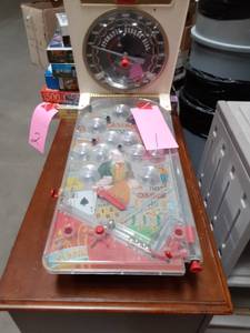 lot 1 image: Vintage Electric Personal Tabletop ...